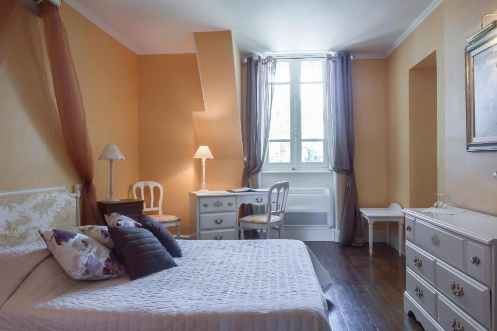 Sennecey-le-Grand Chambres Au Chateau - Le Clos Des Tourelles חדר תמונה