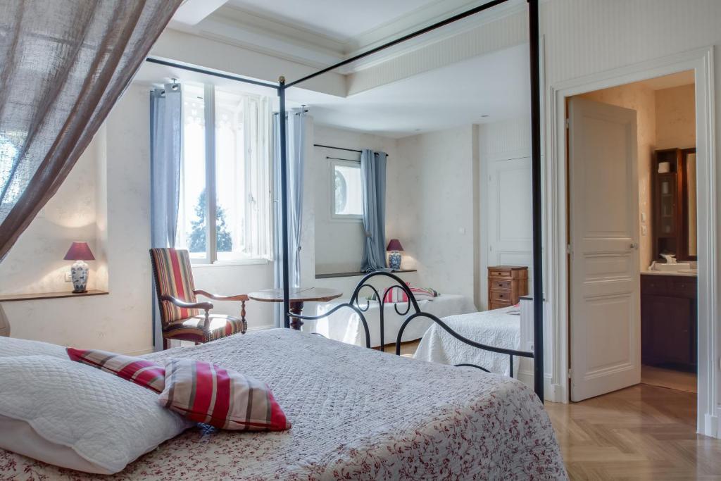 Sennecey-le-Grand Chambres Au Chateau - Le Clos Des Tourelles חדר תמונה